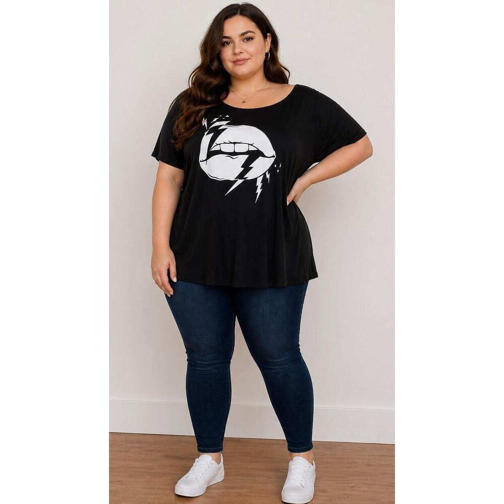 Torrid 5x Heritage Slub Lips Lightening Bolts Off Shoulder Lattice Sleeves Top